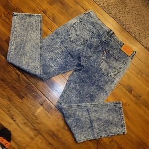 Levi jeans